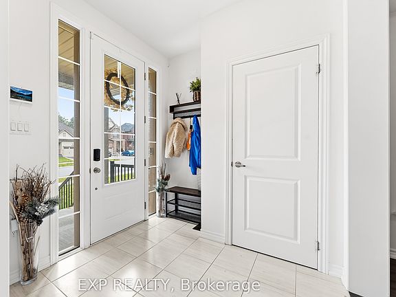 5th image of 22 Connolly Rd