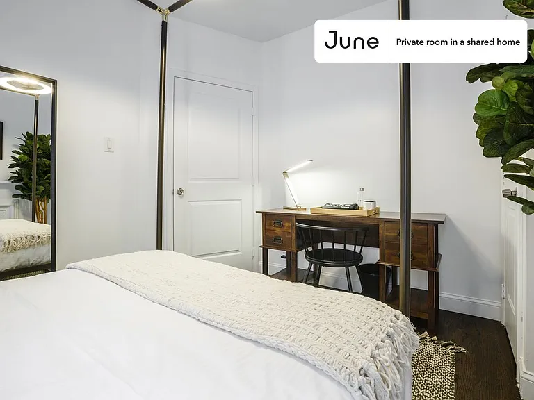 644 Park Pl #2-C — Photo 2