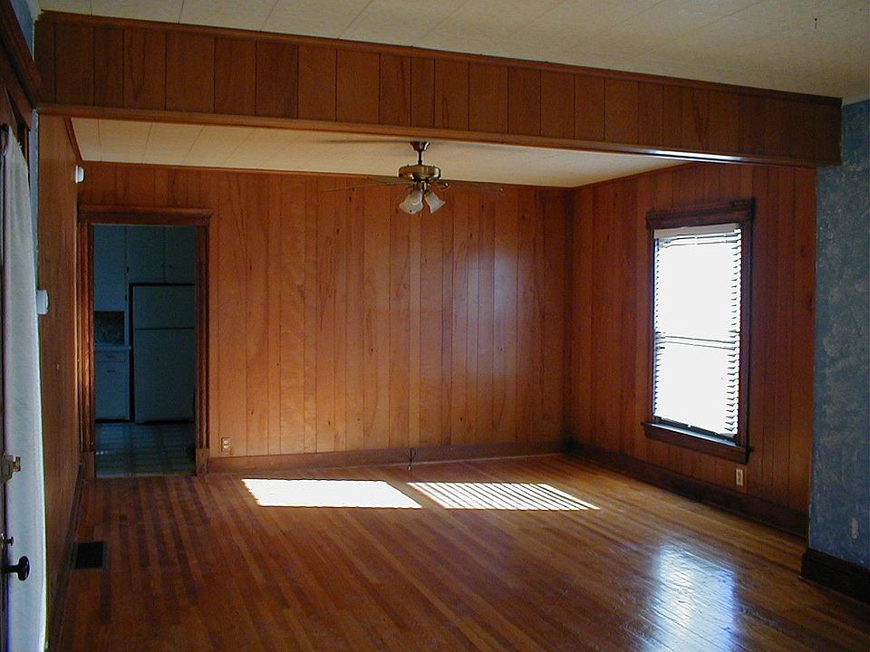 Dining Area/Lower
