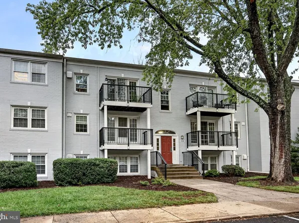 9453 Fairfax Blvd APT 204, Fairfax, VA 22031
