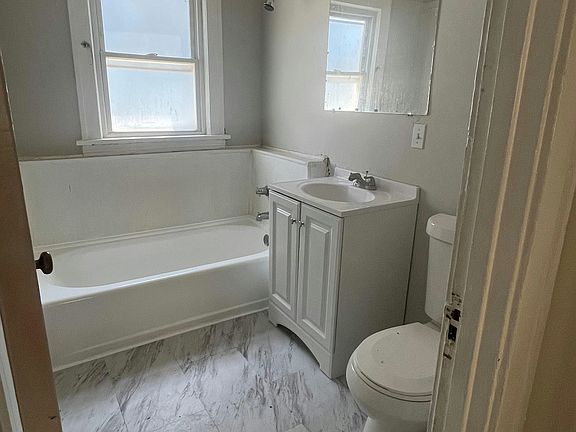5th image of 947 Paxton Rd #2