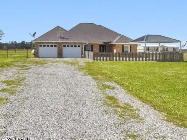 193 Highway 741, Arnaudville, LA 70512