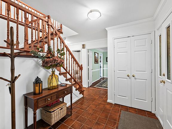 4th image of 7362 Clifton Rd