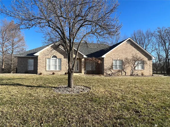 309 Armin Cir, Columbia, IL 62236