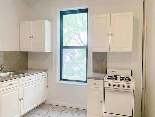 Rented by City Connections Realty | media 13