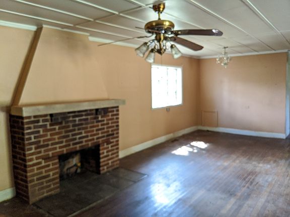 2nd image of 109 Franklin St