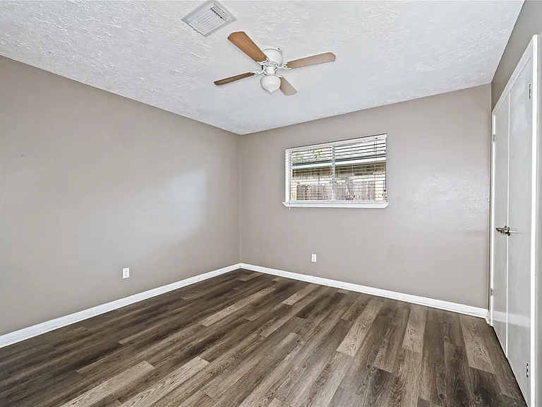 7310 Kite Hill Dr — Photo 11
