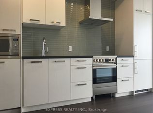 120 Bayview Ave #N812, Toronto, ON M5A 0G4