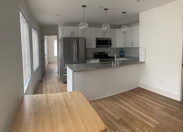 Living/Dining to Kitchen