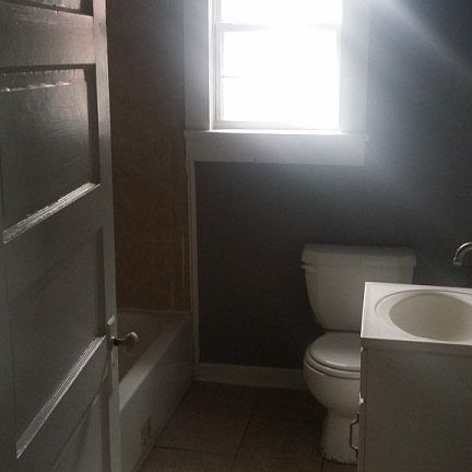 5th image of 2919 Republic St