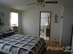 Front bedroom with full bath