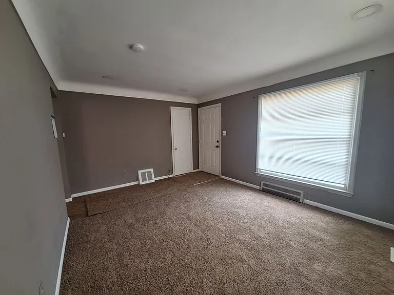 4146 University Pl — Photo 11