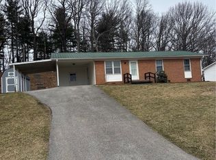 88 Grand Ridge Road, Sparta, NC 28675