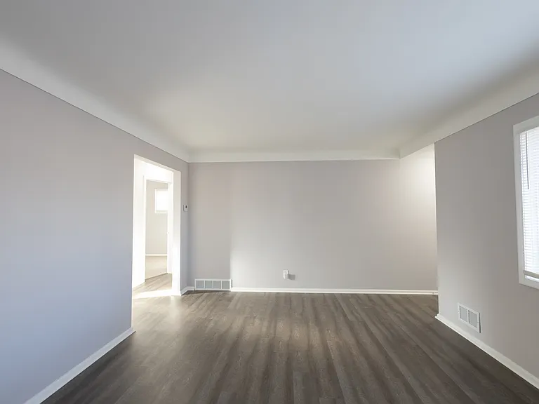3451 Logan Ave N — Photo 5