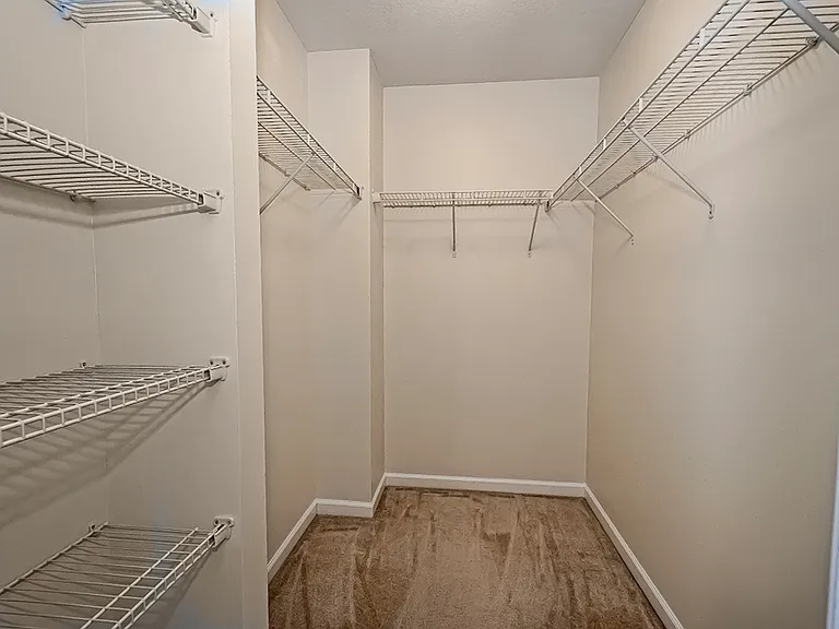 627 Edison Dr — Photo 18