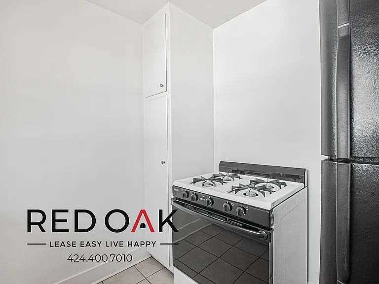 1148 S Sherbourne Dr #5 — Photo 11