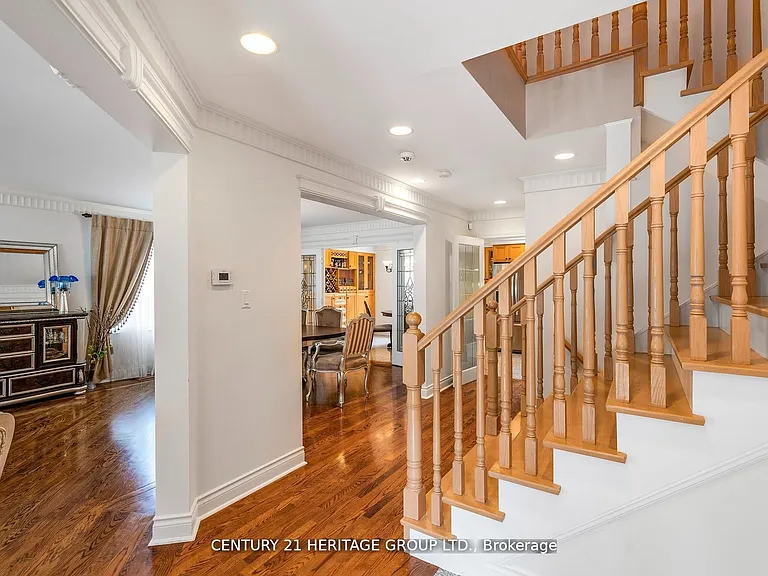 162 Goulding Ave — Photo 29