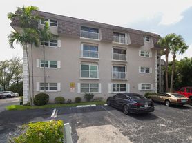 5951 NE 14th Ln, Fort Lauderdale, FL