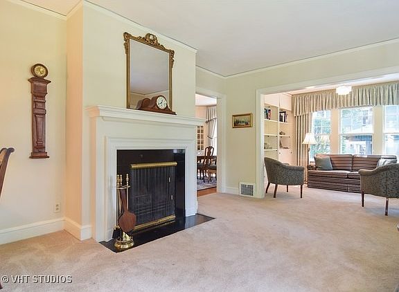 5th image of 419 N Park Blvd