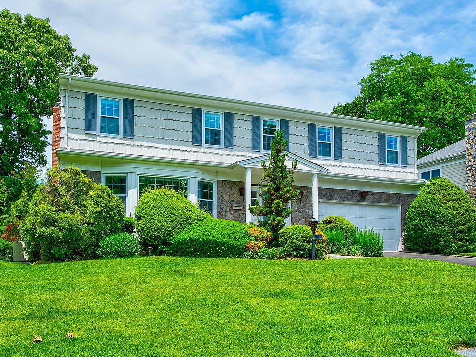 1st image of 39 Colony Ln