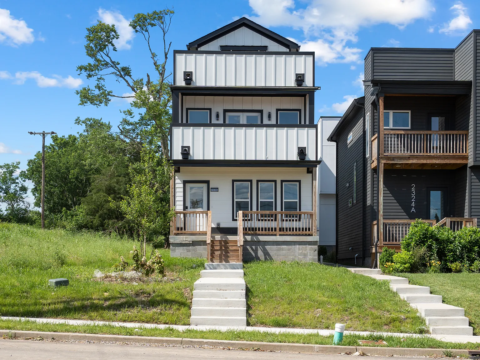 2326 Merry St — Photo 2