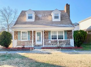 11 N Lake Loop, Hampton, VA 23666