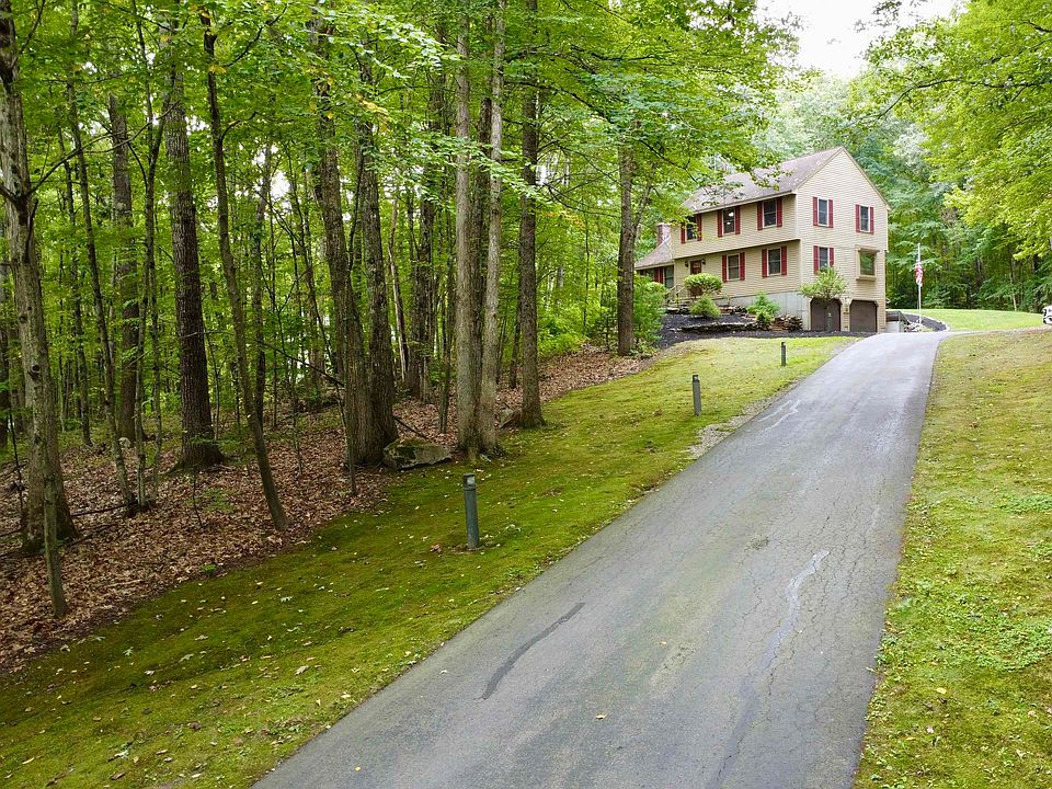 1st image of 16 Windsor Drive