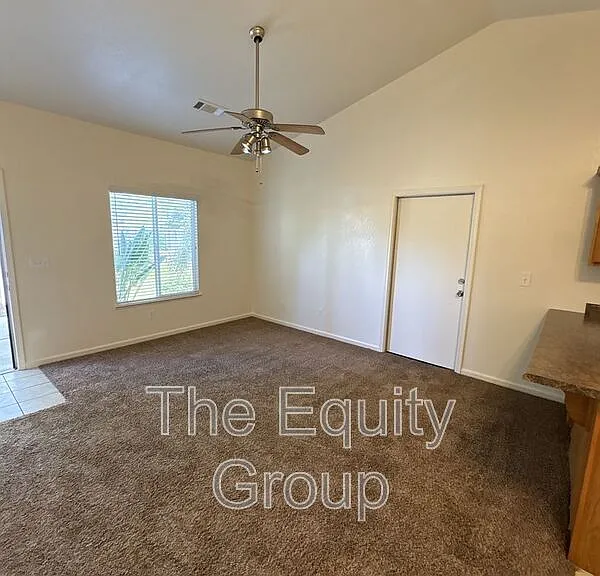 1319 S Crowe St #D — Photo 2