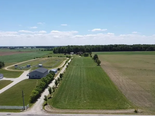 1100 N Rd, Roanoke, IN 46783