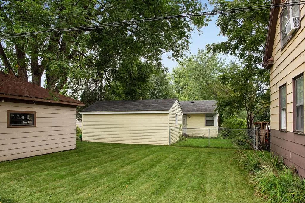 2 bed, $1,500 — Photo 2