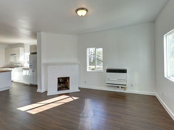 4th image of 201 N Avenue 54