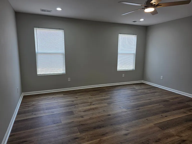 697 Armitage Way — Photo 33
