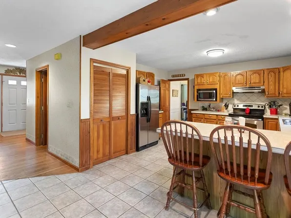 57 Oak Ridge Road, Weare, NH 03281