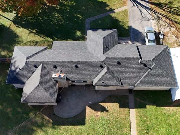 2166 S Lone Pine Ave