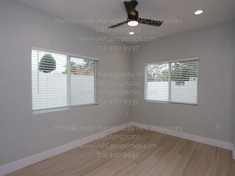 9565 Mansor Ave — Photo 16