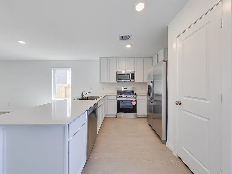 18216 Pontecorvo Ln — Photo 8