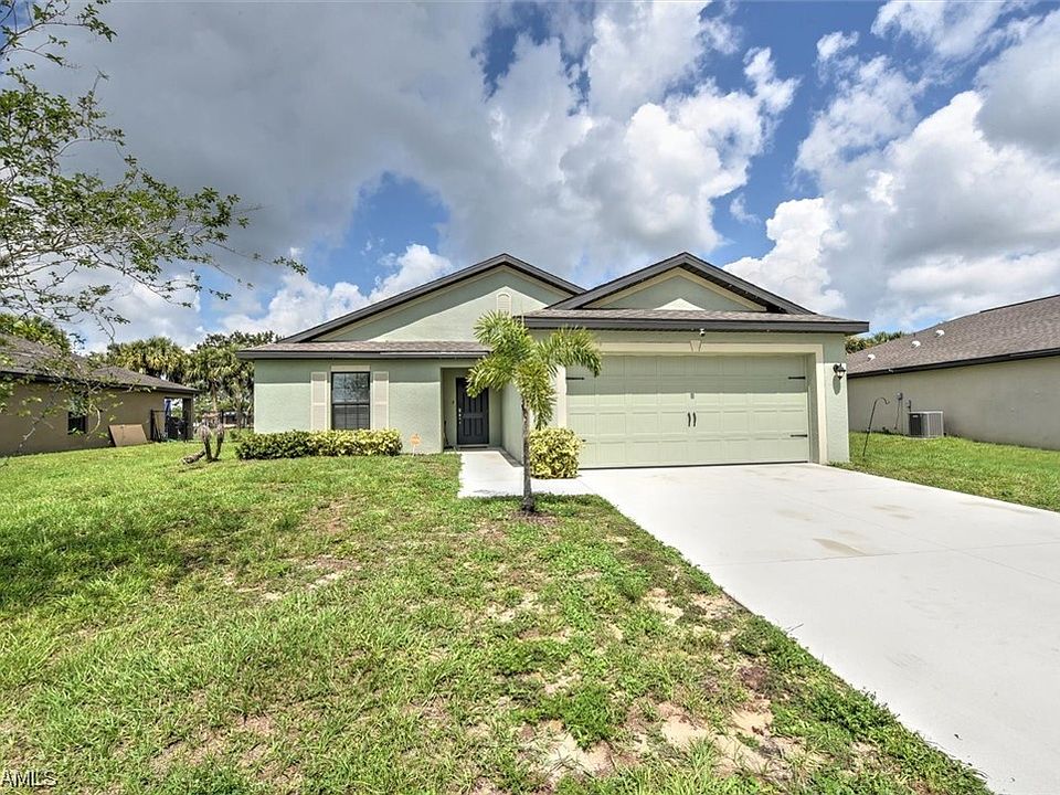 1st image of 471 Shadow Lakes Dr