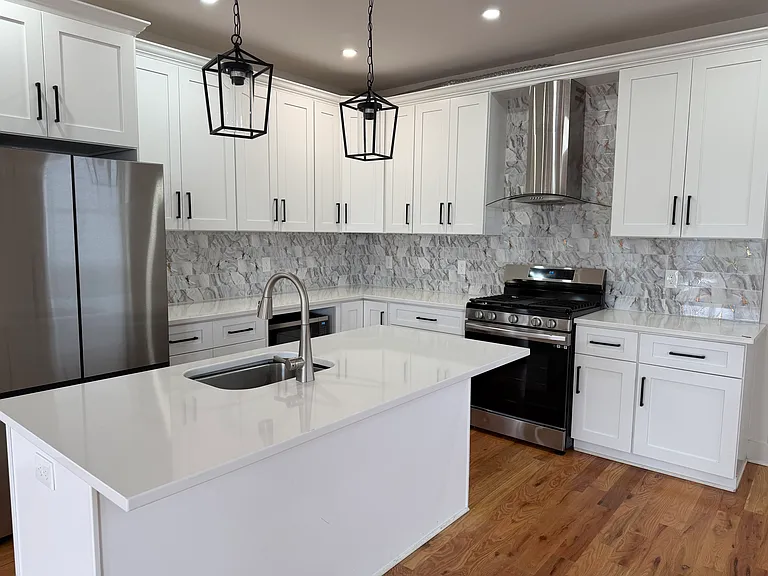 1602A Litton Ave — Photo 2