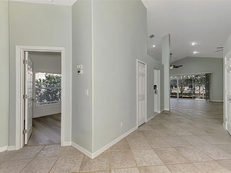 5271 Highbury Cir — Photo 6