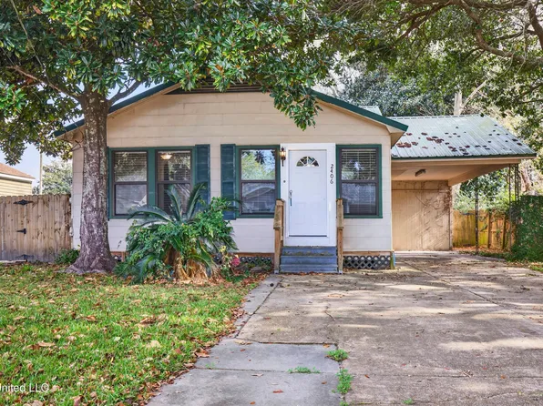 2406 8th St, Pascagoula, MS 39567