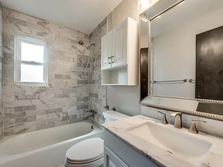2536 Maverick Ave — Photo 5
