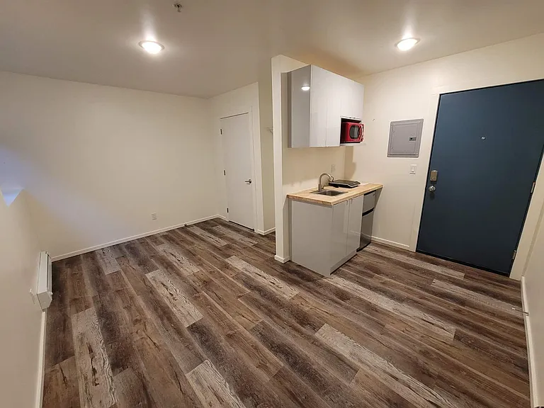 714 10th Ave E #2 — Photo 26