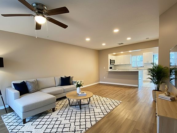 3rd image of 6262 Yorktown Dr #177