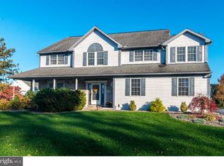 329 Blacksmith Rd, Douglassville, PA 19518