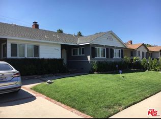 19540 Gilmore St, Reseda, CA 91335