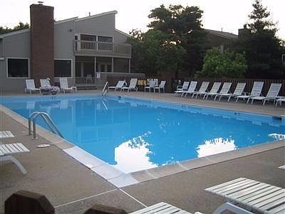 2nd image of 2140 Fort Harrods Dr APT 2