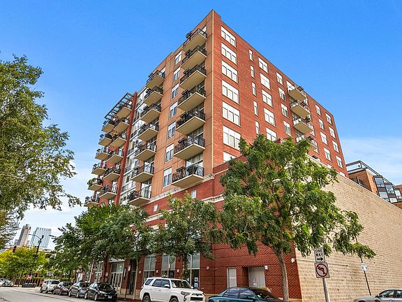 2nd image of 1201 W Adams St APT 801