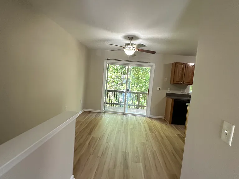 20 Woodmyre Ln — Photo 6
