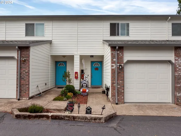 2239 Hawthorne St APT 19, Forest Grove, OR 97116