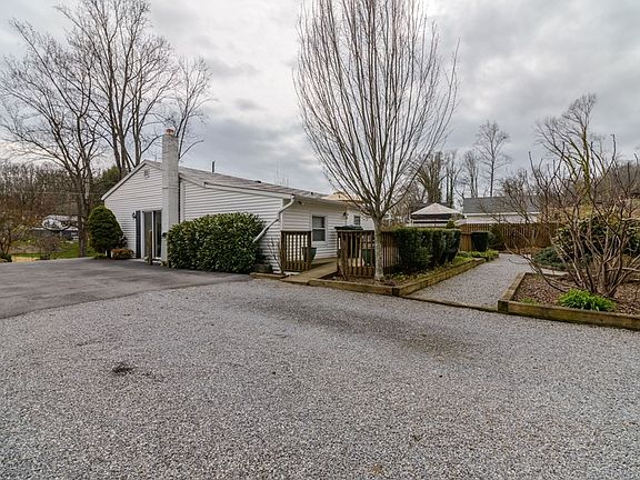 5th image of 2121 Westfield St